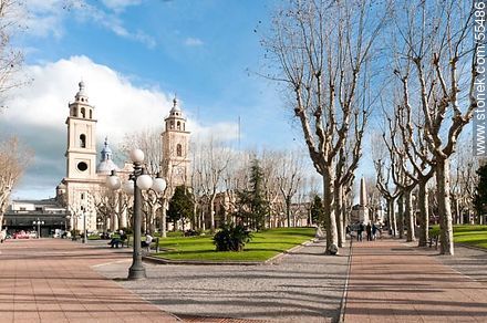 Treinta y Tres Plaza and Catedral - San José - URUGUAY. Photo #55486