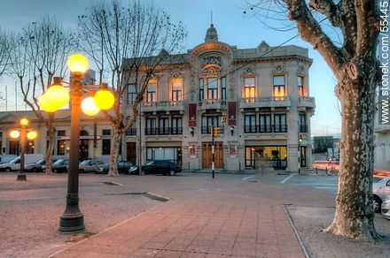 Teatro Macció al atardecer - Departamento de San José - URUGUAY. Foto No. 55445