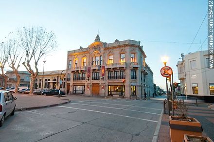 Bartolomé Macció Theater at sunset. Street 25 de Mayo. - San José - URUGUAY. Photo #55442