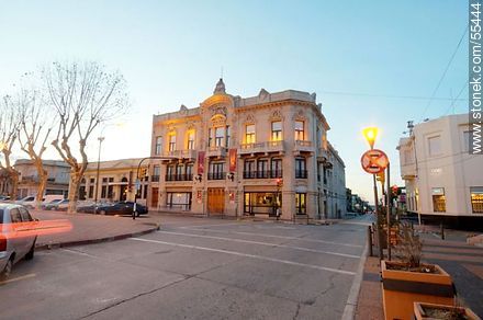 Bartolomé Macció Theater at sunset. Street 25 de Mayo. - San José - URUGUAY. Photo #55444