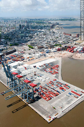 Grúas pórtico y playa de contenedores de la Terminal Cuenca del Plata - Departamento de Montevideo - URUGUAY. Foto No. 55698