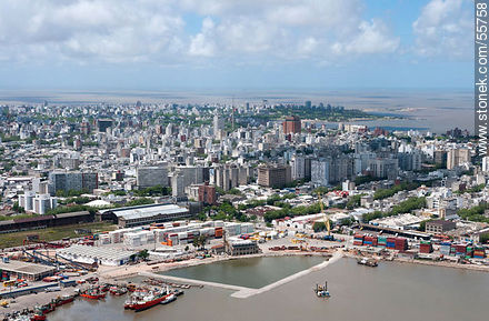 Enlargement in the port and wide view of the city - Department of Montevideo - URUGUAY. Photo #55758