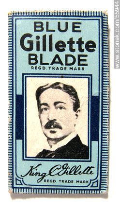 Hoja de afeitar Gillette en su envoltorio -  - IMÁGENES VARIAS. Foto No. 55944