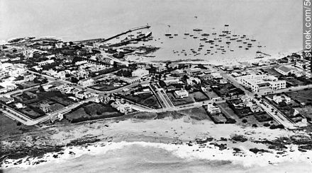 Old aerial photo of Punta del Este - Punta del Este and its near resorts - URUGUAY. Photo #56192