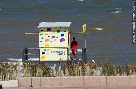 Ramirez Beach. Lifeguard Hut. - Department of Montevideo - URUGUAY. Photo #56277