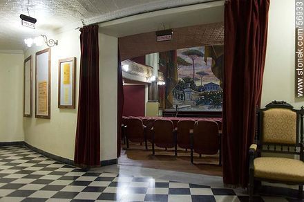 Larrañaga Theatre. Entrance to the audience. - Department of Salto - URUGUAY. Photo #56933
