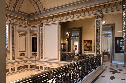 Museo de Artes Decorativas. Piso superior del Palacio Gallino. - Departamento de Salto - URUGUAY. Foto No. 57130
