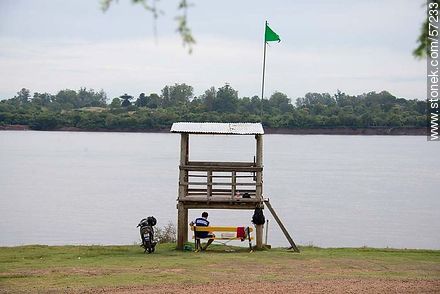 Lifeguard Hut on the River Uruguay - Department of Salto - URUGUAY. Foto No. 57233