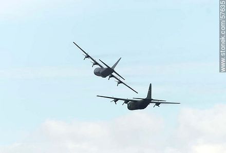 Hércules C-130 de la FAU - Departamento de Montevideo - URUGUAY. Foto No. 57635