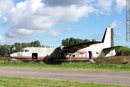 Old Fokker abandoned in Melilla.  - Department of Montevideo - URUGUAY. Foto No. 58211