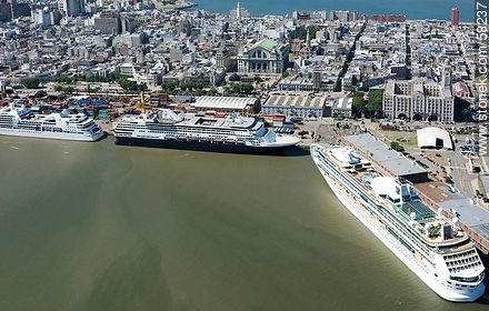 Aerial view of cruise ships in the Port of Montevideo - Department of Montevideo - URUGUAY. Photo #58237
