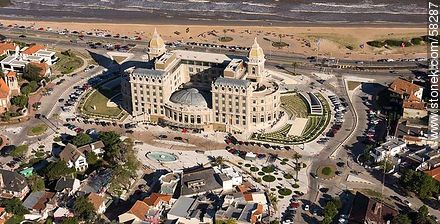 Aerial view of the Hotel Carrasco (2013) - Department of Montevideo - URUGUAY. Foto No. 58287