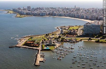 Vista aérea del Puerto del Buceo, Yacht Club, edificio Panamericano y Playa Pocitos - Departamento de Montevideo - URUGUAY. Foto No. 58354