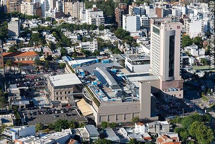 Vista aérea del Punta Carretas Shopping y el hotel Sheraton - Departamento de Montevideo - URUGUAY. Foto No. 58389