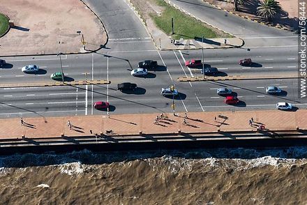 Vista aérea de la Rambla Rep. Argentina y la calle Ing. Carlos García Morales - Departamento de Montevideo - URUGUAY. Foto No. 58444