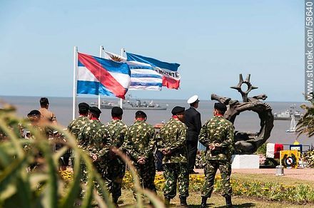 Día de la Armada en  su plaza de Punta Gorda. - Departamento de Montevideo - URUGUAY. Foto No. 58640