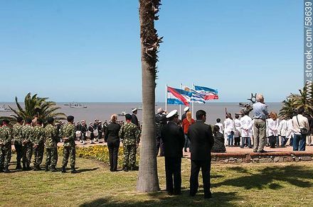 Día de la Armada en  su plaza de Punta Gorda. - Departamento de Montevideo - URUGUAY. Foto No. 58639