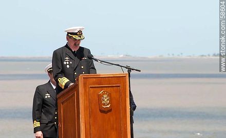 Día de la Armada (Navy Day) in its plaza in Punta Gorda. Commander speech - Department of Montevideo - URUGUAY. Foto No. 58604
