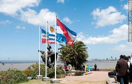 Día de la Armada (Navy Day) in its plaza in Punta Gorda. National flags - Department of Montevideo - URUGUAY. Foto No. 58593