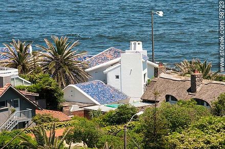 From the lighthouse of Punta del Este. Houses with sea view - Punta del Este and its near resorts - URUGUAY. Photo #58723