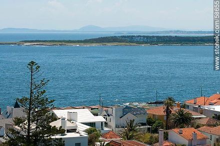 From the lighthouse of Punta del Este.  Gorriti Island - Punta del Este and its near resorts - URUGUAY. Foto No. 58655