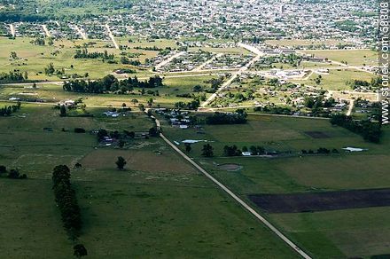 Vista aérea de las proximidades de la ciudad de Rocha - Departamento de Rocha - URUGUAY. Foto No. 58808