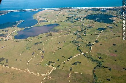 Vista aérea de campos próximos a la Laguna Garzón. Ruta 10 - Punta del Este y balnearios cercanos - URUGUAY. Foto No. 58760
