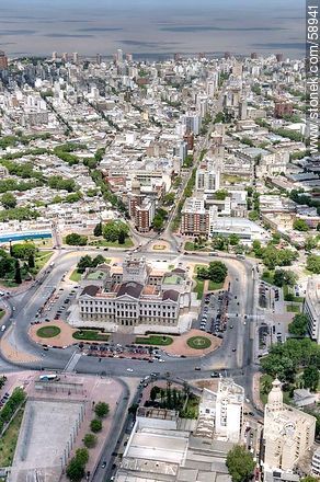 Aerial View of the Legislative Palace and Avenida del Libertador Lavalleja - Department of Montevideo - URUGUAY. Foto No. 58941