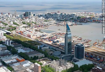 Vista aérea de la torre de Antel, Aguada Park, puerto de Montevideo - Departamento de Montevideo - URUGUAY. Foto No. 58940