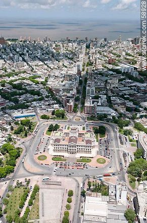 Aerial View of the Legislative Palace and Avenida del Libertador. Rio de la Plata. - Department of Montevideo - URUGUAY. Foto No. 58928