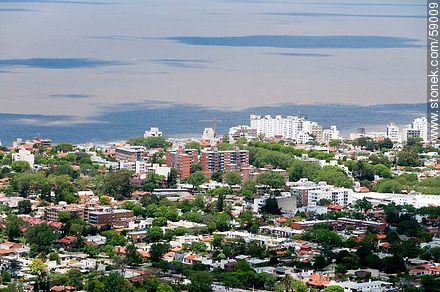 Vista aérea de los barrios Malvín y Carrasco - Departamento de Montevideo - URUGUAY. Foto No. 59009