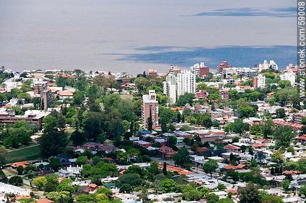 Vista aérea de los barrios Malvín y Carrasco - Departamento de Montevideo - URUGUAY. Foto No. 59008