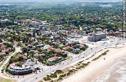 Vista aérea de la rambla México y Puntas de Santiago - Departamento de Montevideo - URUGUAY. Foto No. 58974