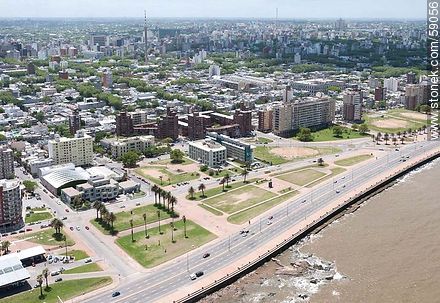 Aerial view of the Rambla Argentina, Calle La Cumparsita. Embassy of Germany. Postal Union - Department of Montevideo - URUGUAY. Foto No. 59056