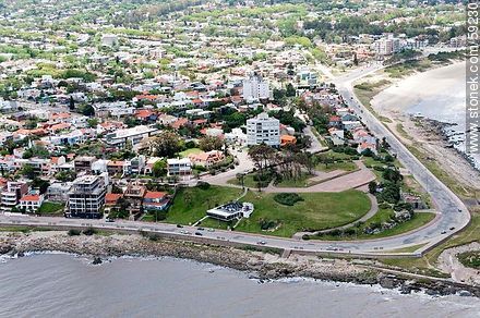 Vista aérea de Punta Gorda. Plaza Virgilio - Departamento de Montevideo - URUGUAY. Foto No. 59230
