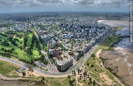 Vista aérea de Bulevar Artigas y la Rambla Gandhi en Punta Carretas - Departamento de Montevideo - URUGUAY. Foto No. 59293