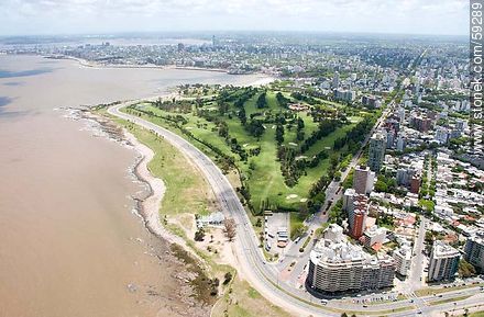 Vista aérea de la rambla Pte. Wilson, Bulevar Artigas y rambla Gandhi - Departamento de Montevideo - URUGUAY. Foto No. 59289