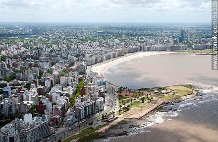 Vista aérea de la península de Trouville - Departamento de Montevideo - URUGUAY. Foto No. 59329
