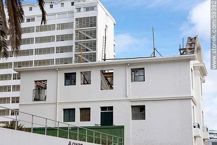 Biarritz building after the fire (2013) - Punta del Este and its near resorts - URUGUAY. Photo #59382