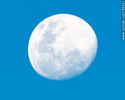 Luna casi llena -  - IMÁGENES VARIAS. Foto No. 59421