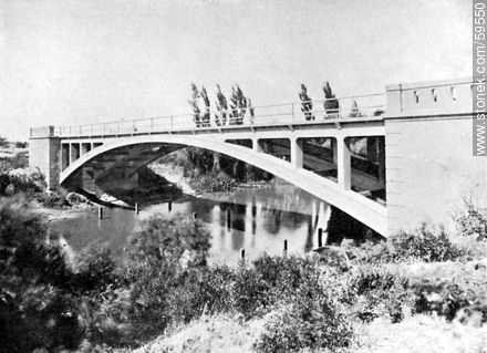 Puente sobre el arroyo Canelón Chico, 1909 -  - URUGUAY. Foto No. 59550