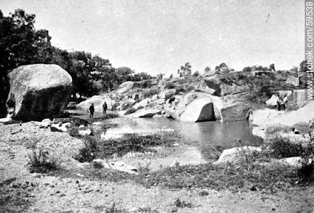 Red Granite Quarry of La Paz, owned by Construction Materials Company. Especially for fine granite, 1910 -  - URUGUAY. Photo #59538