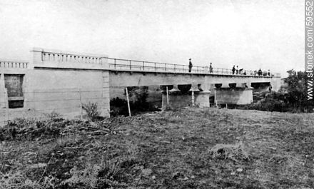 Puente de Picon (Arroyo Canelón Grande) construido por los señores Monteverde y Fabini, 1909 -  - URUGUAY. Foto No. 59552