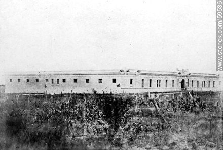 Cuartel de caballería en la ciudad de Treinta y Tres, 1910 -  - URUGUAY. Foto No. 59536