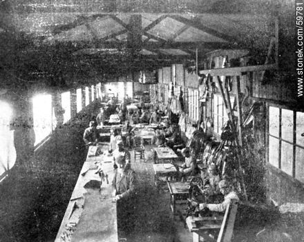 Penitenciaría. Penados trabajando, 1910 - Departamento de Montevideo - URUGUAY. Foto No. 59781