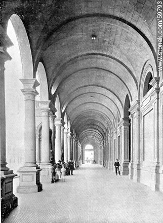 Porch Central Railway Station of Uruguay, 1910 - Department of Montevideo - URUGUAY. Foto No. 59793