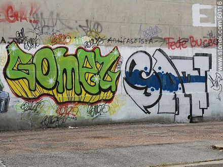 Grafiti en muro de Cementerio en el Buceo - Departamento de Montevideo - URUGUAY. Foto No. 60116