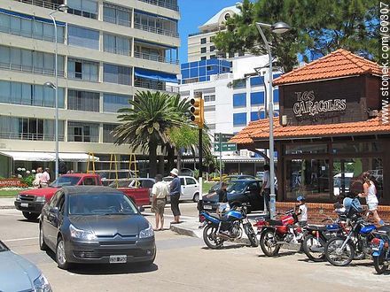 Corner of 20 and 28 streets. Los Caracoles - Punta del Este and its near resorts - URUGUAY. Photo #60307