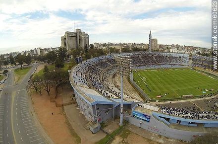 Estadio Centenario. Juego Peñarol- Danubio, 2013. Avenida Federico Videla - Departamento de Montevideo - URUGUAY. Foto No. 60623