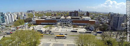 Terminal de Ómnibus y Shopping Mall de Tres Cruces.Bulevar Artigas - Departamento de Montevideo - URUGUAY. Foto No. 60633